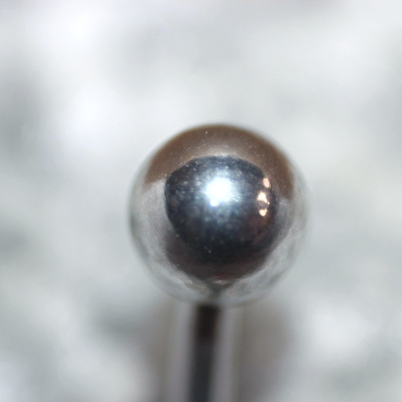 Iridescent whale tail crystal belly ring - Picture 12 of 12